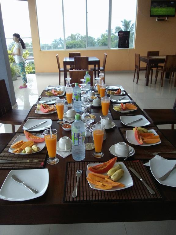 Mars Hotel Tangalle Buitenkant foto