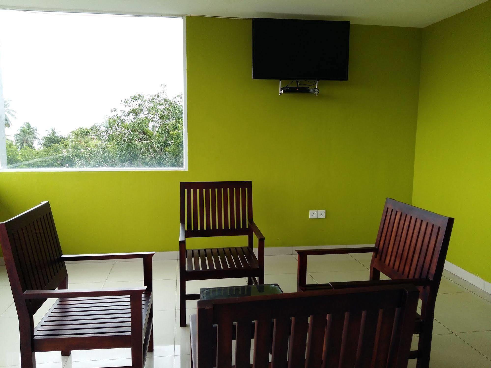 Mars Hotel Tangalle Buitenkant foto