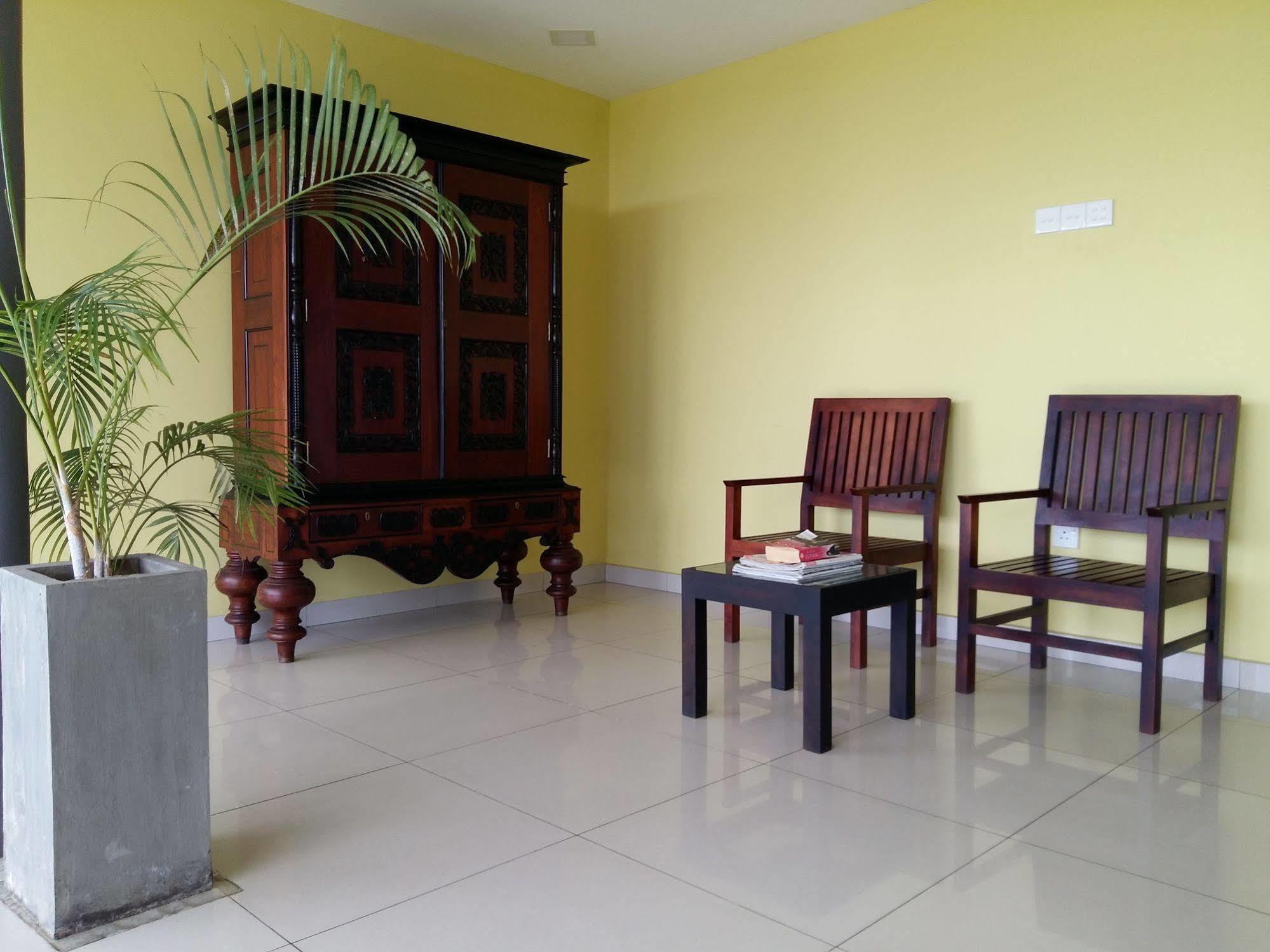 Mars Hotel Tangalle Buitenkant foto