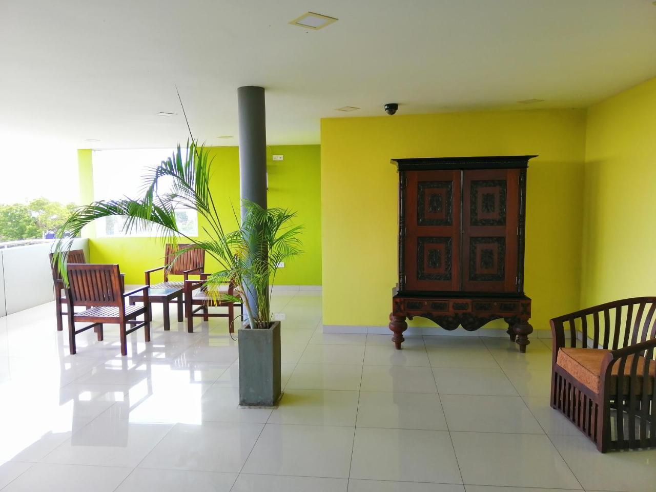 Mars Hotel Tangalle Buitenkant foto