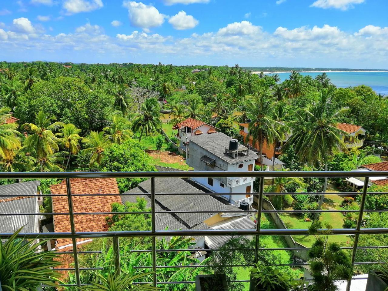 Mars Hotel Tangalle Buitenkant foto