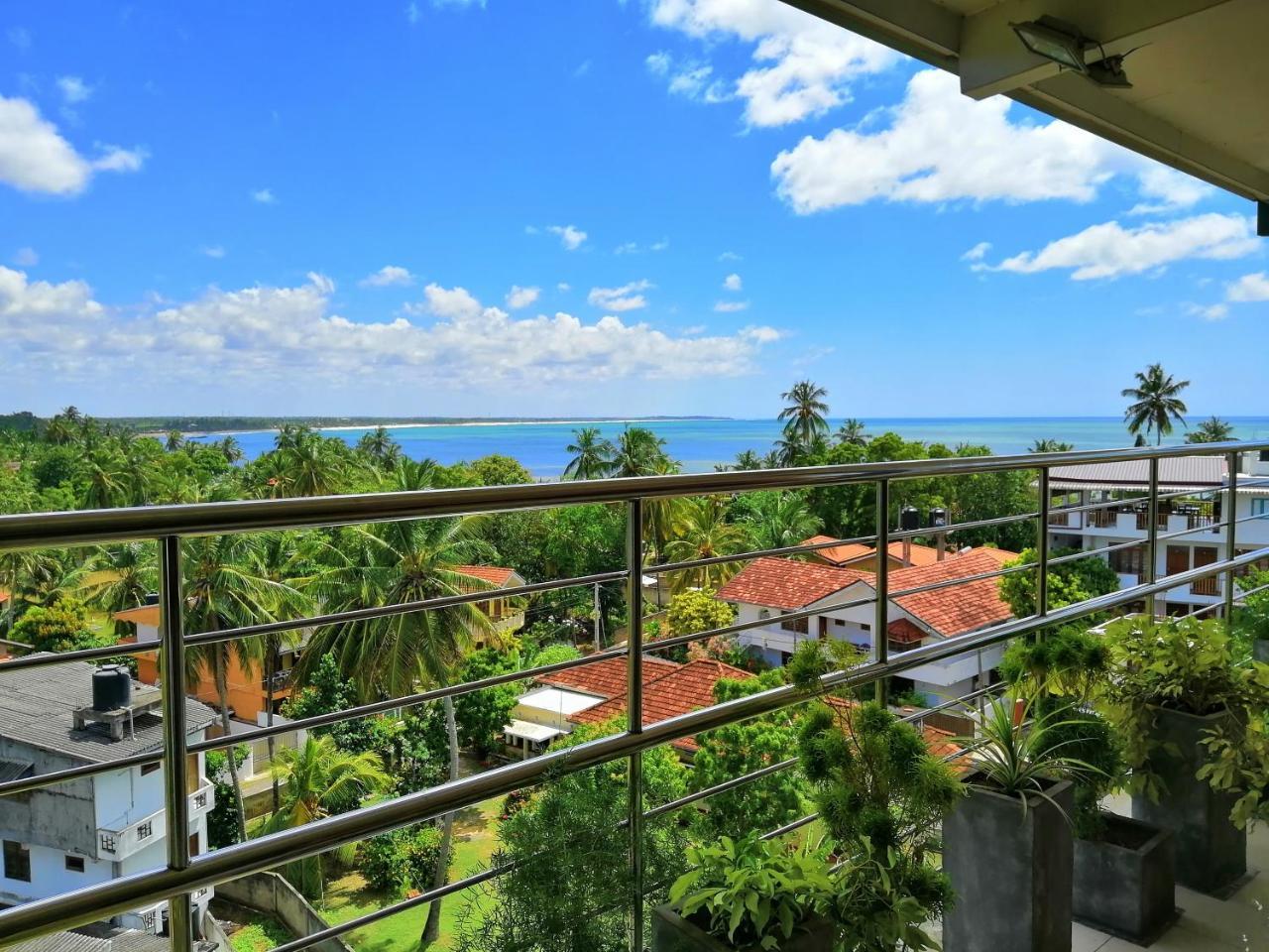 Mars Hotel Tangalle Buitenkant foto