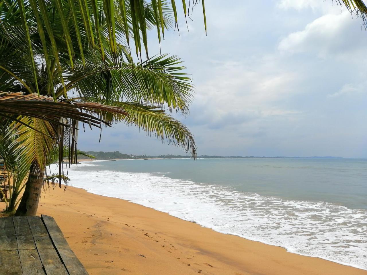 Mars Hotel Tangalle Buitenkant foto