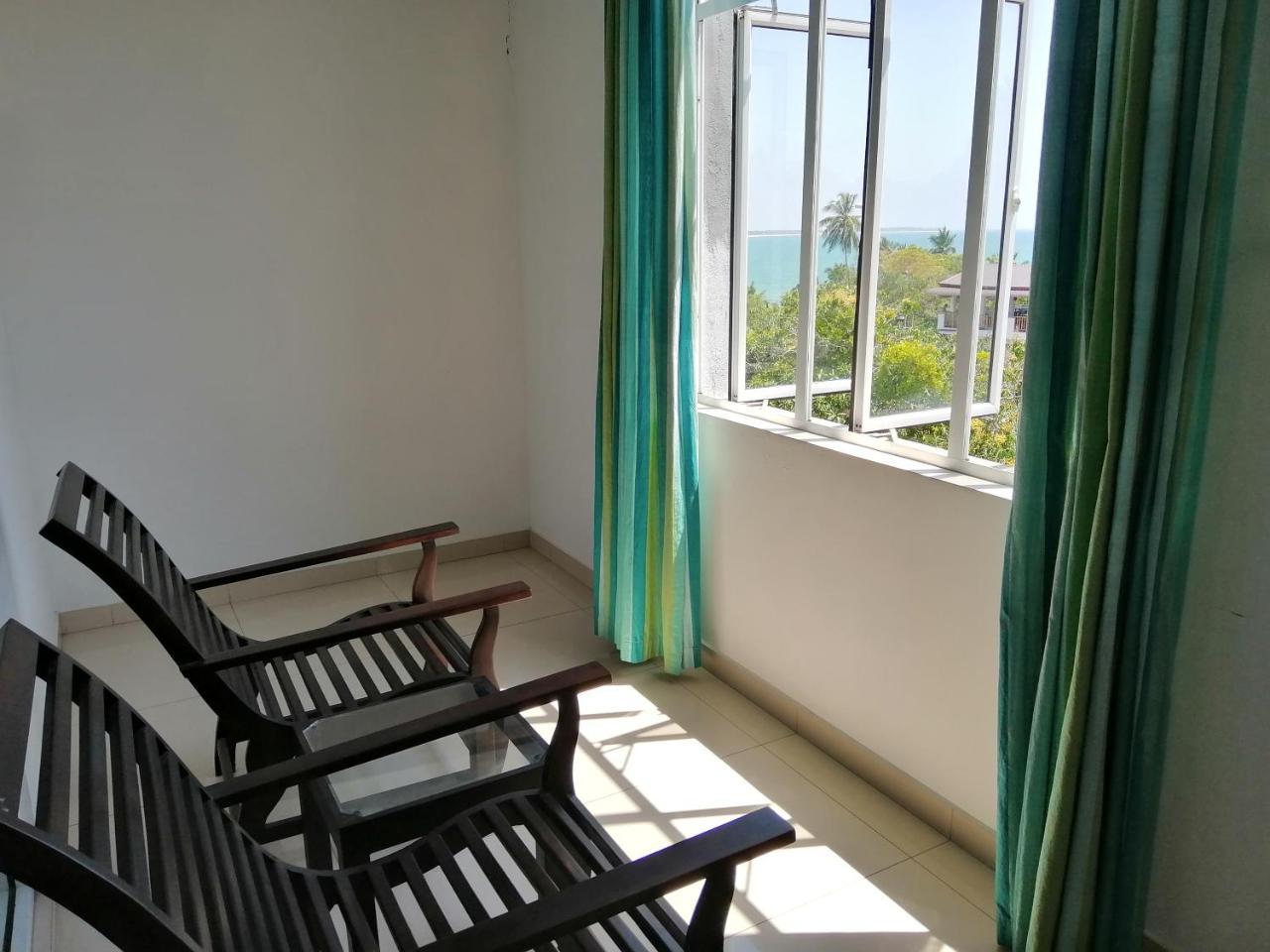 Mars Hotel Tangalle Buitenkant foto