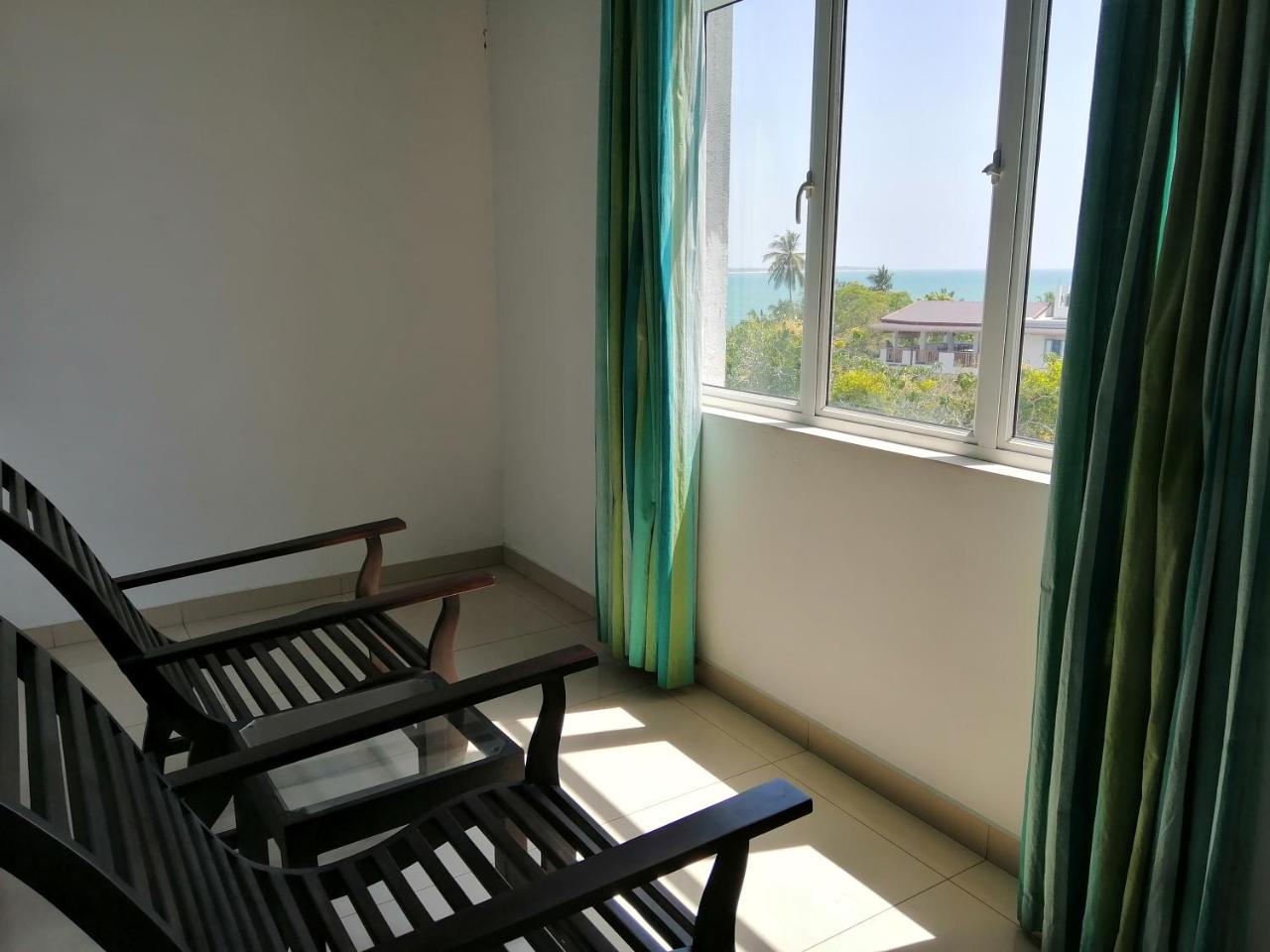 Mars Hotel Tangalle Buitenkant foto