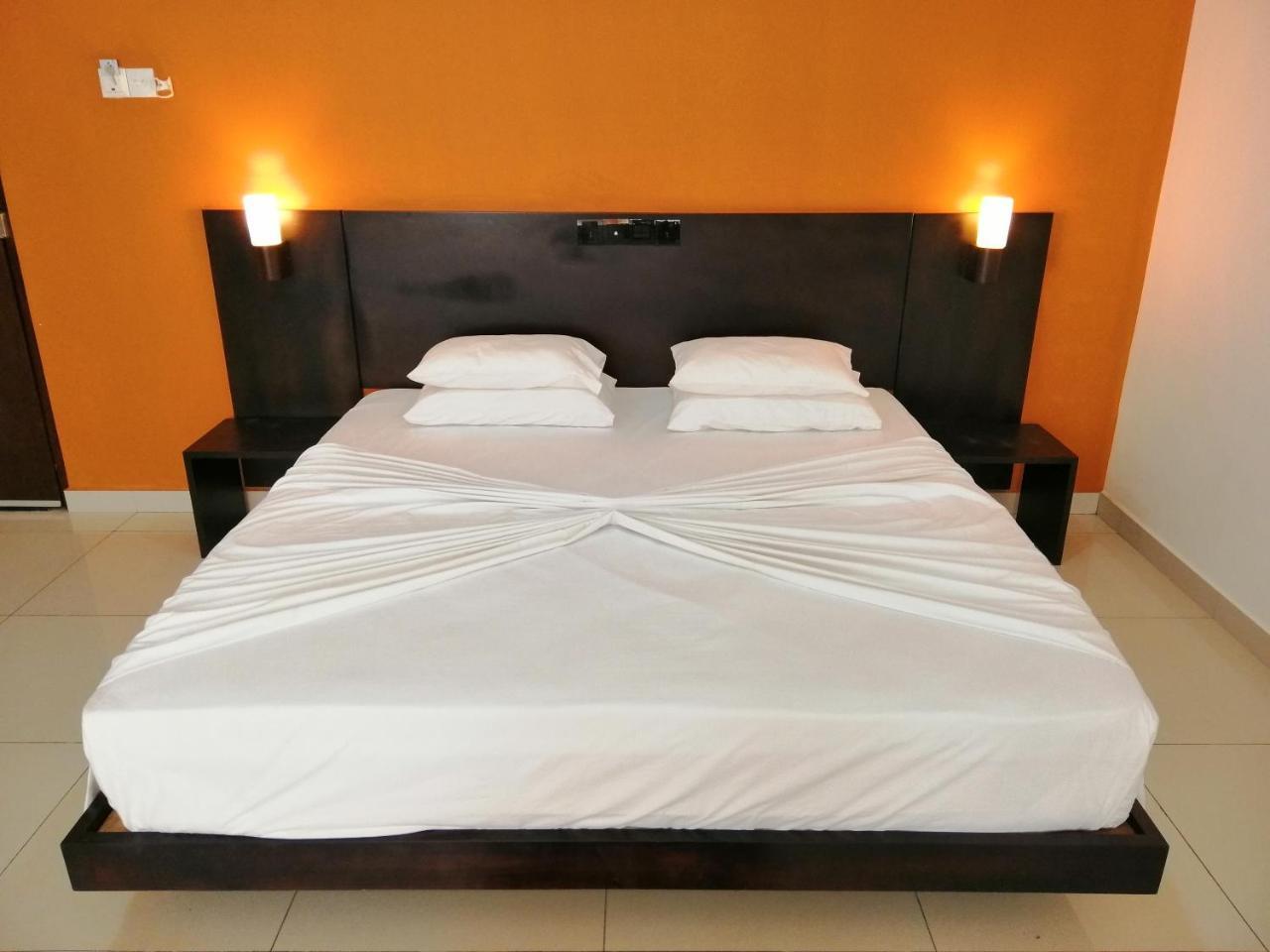 Mars Hotel Tangalle Buitenkant foto